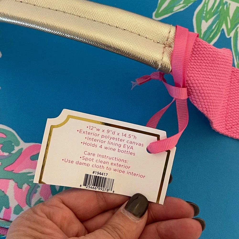 Lilly Pulitzer Wine Carrier Bag Blue Pink Pineapple Print Insulated 4 Bottle NWT